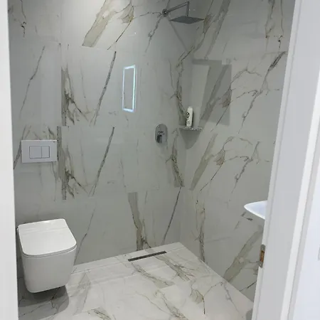 Apartment Qyteza *
